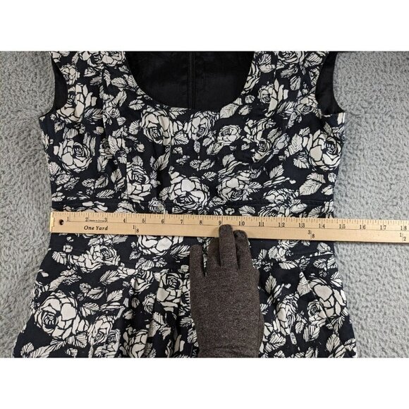 Talbots Dress Womens 4 Roses Boho Floral Black White Cotton Stretch Pockets - Picture 7 of 16